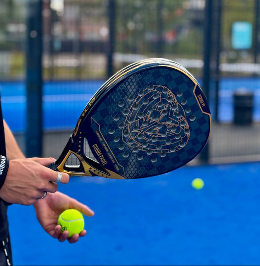 Strike V1 – Gold 18K